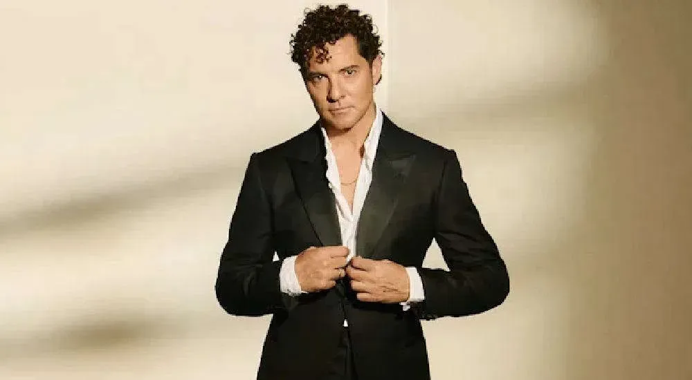 David Bisbal emociona con 'Amigos del mundo', un clásico universal que sigue uniendo generaciones