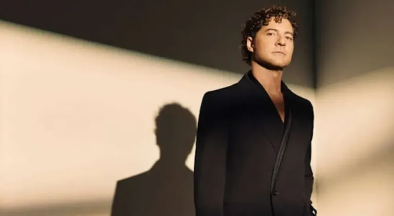 David Bisbal presenta 'Eternos'.